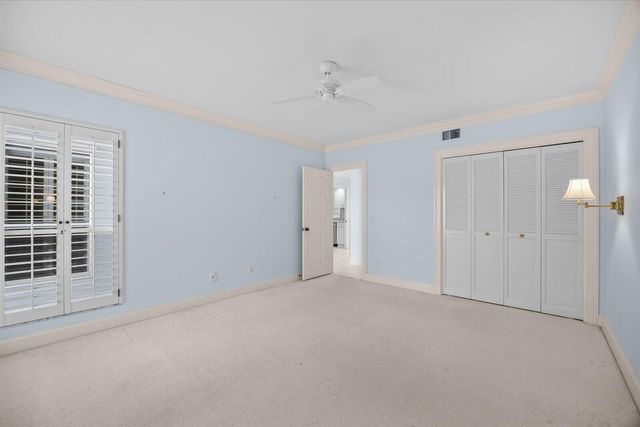 1903 Bay Road 206, Vero Beach, FL 32963