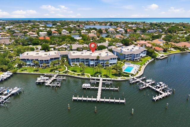 1903 Bay Road 206, Vero Beach, FL 32963