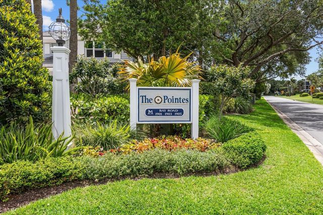 1903 Bay Road 206, Vero Beach, FL 32963