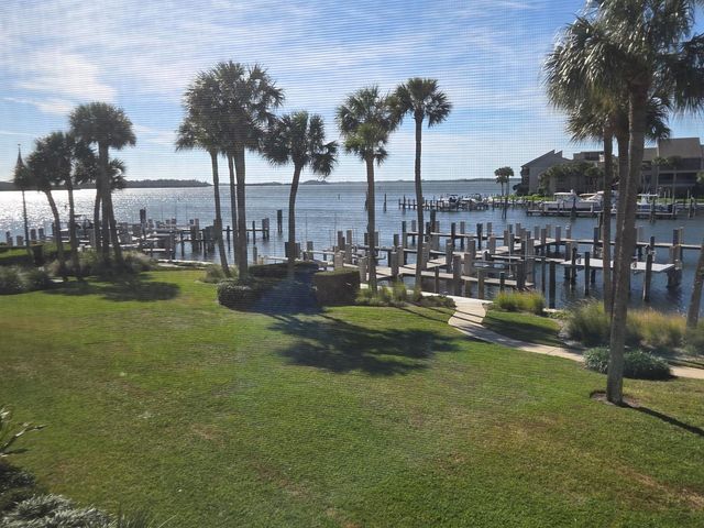 1903 Bay Road 206, Vero Beach, FL 32963