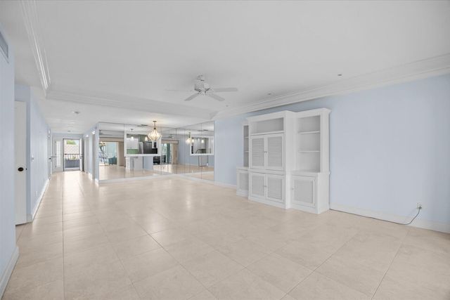1903 Bay Road 206, Vero Beach, FL 32963
