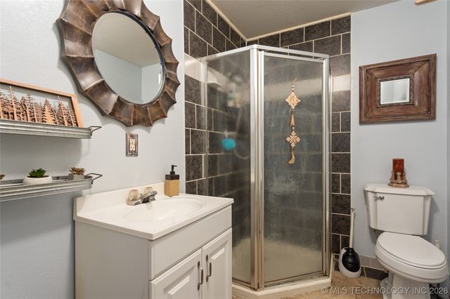 300 S 1st Street, Dougherty, OK 73032