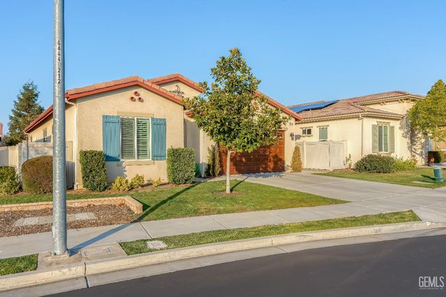 10010 Besancon Way, Bakersfield, CA 93306