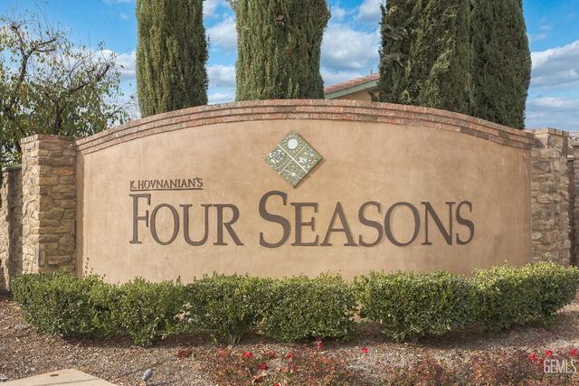 10010 Besancon Way, Bakersfield, CA 93306