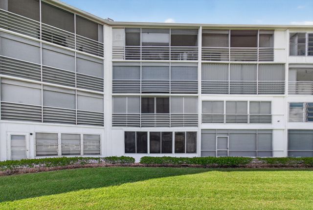 2015 Cornwall A, Boca Raton, FL 33434