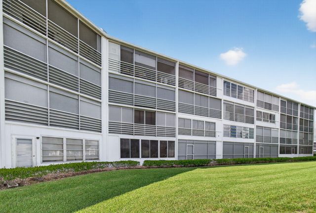 2015 Cornwall A, Boca Raton, FL 33434