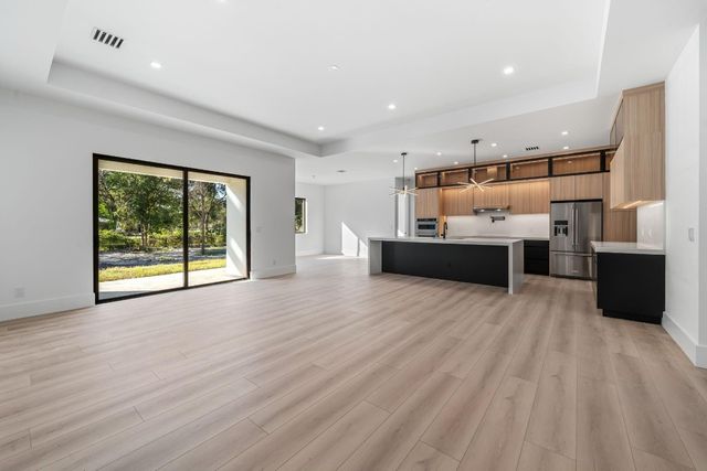 18853 42nd Road, Loxahatchee, FL 33470