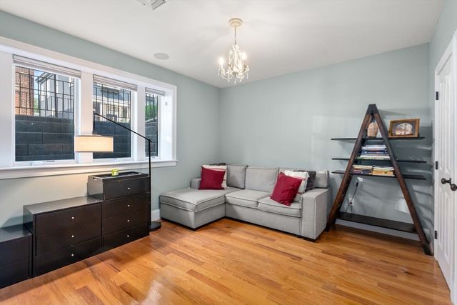 110 Park St 5, Boston, MA 02132