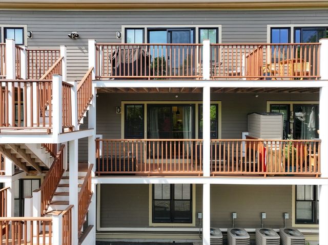 110 Park St 5, Boston, MA 02132