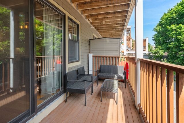 110 Park St 5, Boston, MA 02132