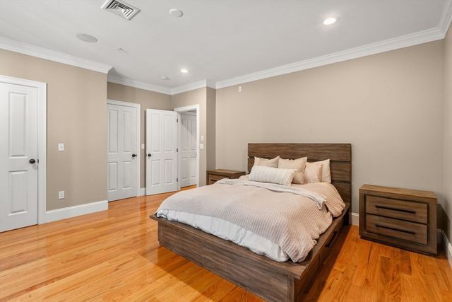 110 Park St 5, Boston, MA 02132