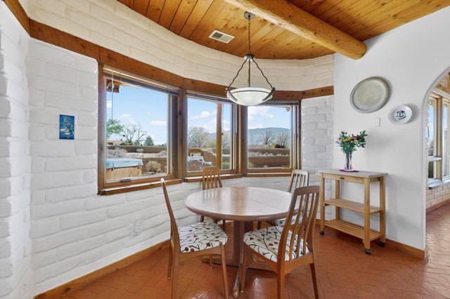 322 Sagebrush Drive, Corrales, NM 87048