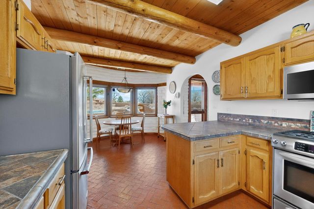 322 Sagebrush Drive, Corrales, NM 87048