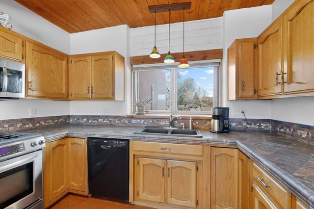 322 Sagebrush Drive, Corrales, NM 87048