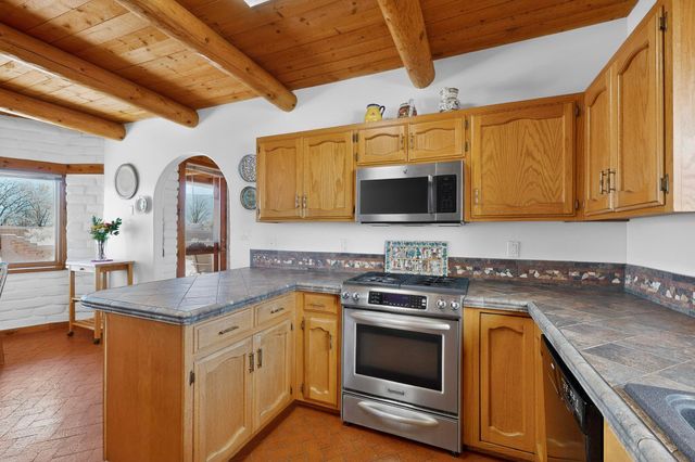 322 Sagebrush Drive, Corrales, NM 87048