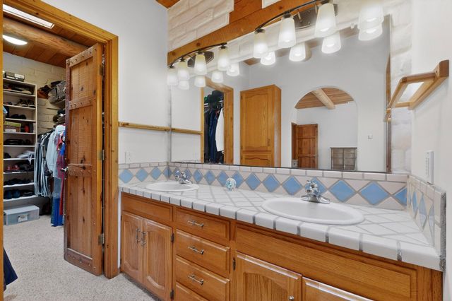 322 Sagebrush Drive, Corrales, NM 87048