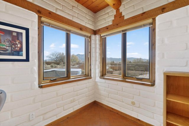 322 Sagebrush Drive, Corrales, NM 87048