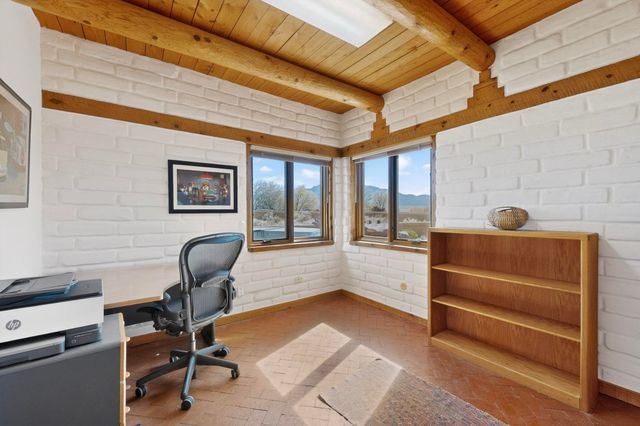 322 Sagebrush Drive, Corrales, NM 87048