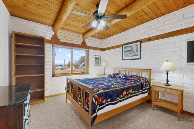 322 Sagebrush Drive, Corrales, NM 87048