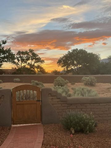 322 Sagebrush Drive, Corrales, NM 87048