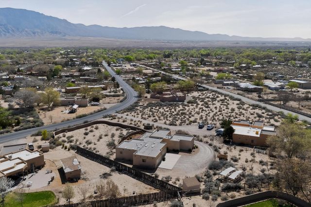 322 Sagebrush Drive, Corrales, NM 87048