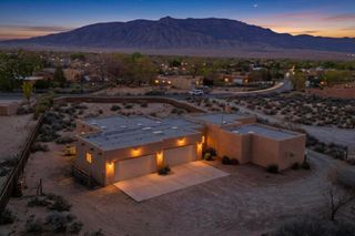 322 Sagebrush Drive, Corrales, NM 87048