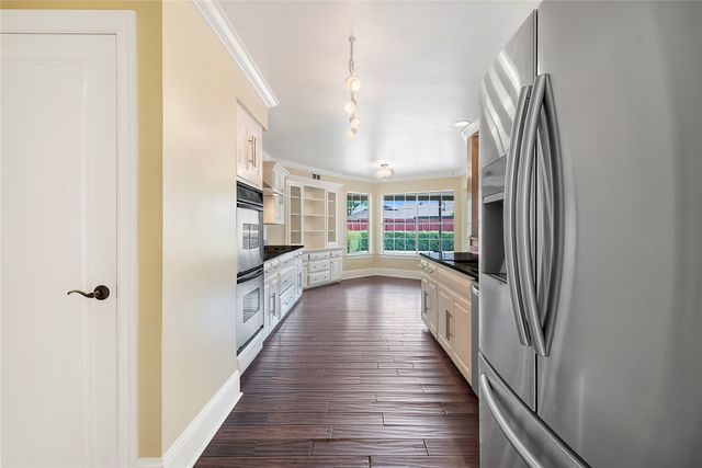 6109 Highgate Lane, Dallas, TX 75214