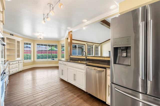 6109 Highgate Lane, Dallas, TX 75214