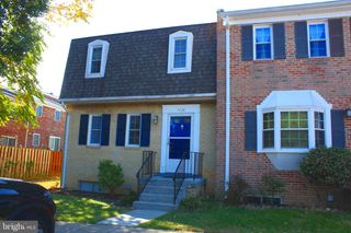 7438 ARDGLASS DR, Lorton, VA 22079