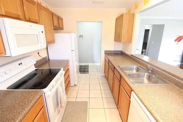 1959 TOUCAN WAY 207, Sarasota, FL 34232