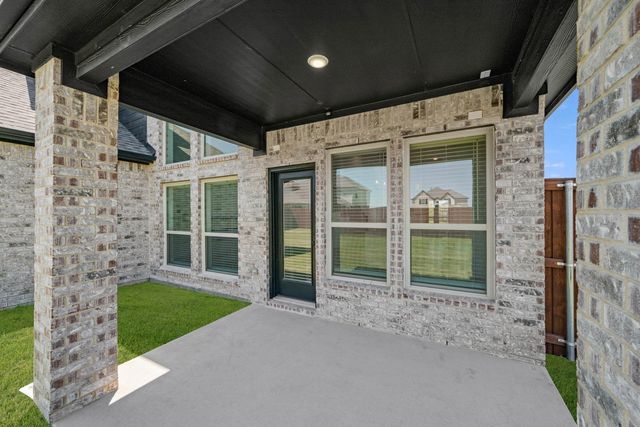 3739 Ironwood Street, Midlothian, TX 76065