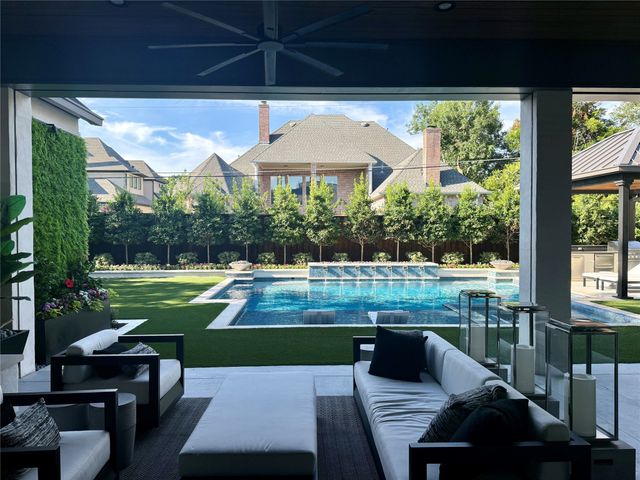 6440 Brookshire Drive, Dallas, TX 75230