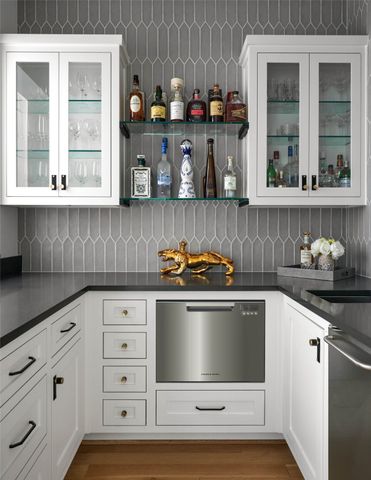 6440 Brookshire Drive, Dallas, TX 75230