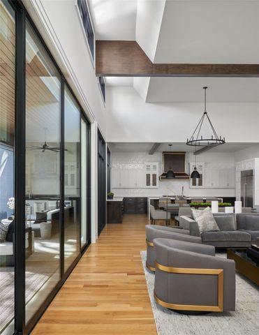 6440 Brookshire Drive, Dallas, TX 75230