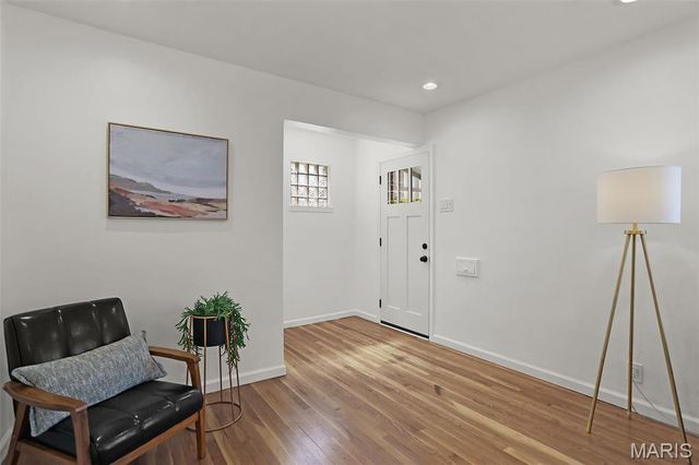 5681 Pernod Avenue, St Louis, MO 63139