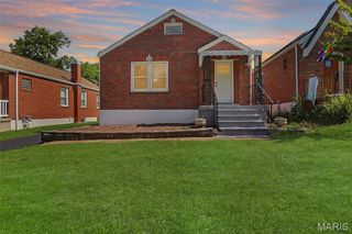 5681 Pernod Avenue, St Louis, MO 63139