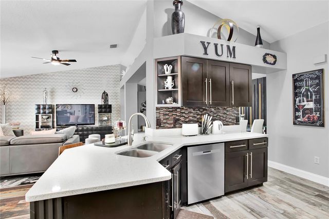 10516 JULIANO DRIVE, Riverview, FL 33569