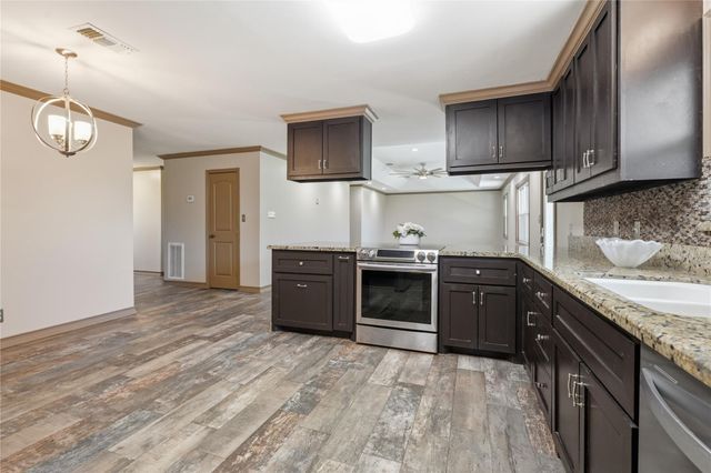 4215 County Road 182, Alvin, TX 77511