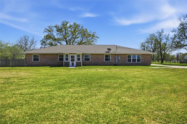 4215 County Road 182, Alvin, TX 77511