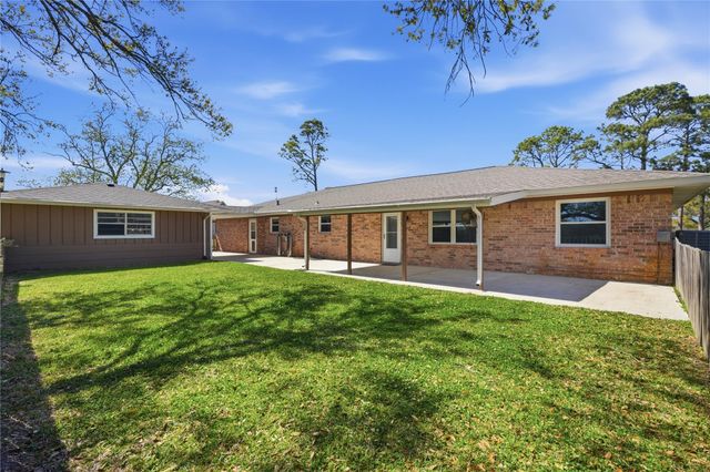 4215 County Road 182, Alvin, TX 77511