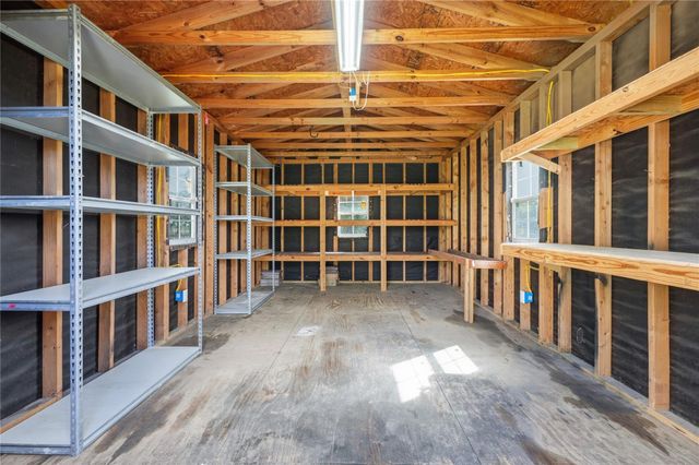 4215 County Road 182, Alvin, TX 77511