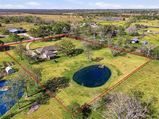 4215 County Road 182, Alvin, TX 77511