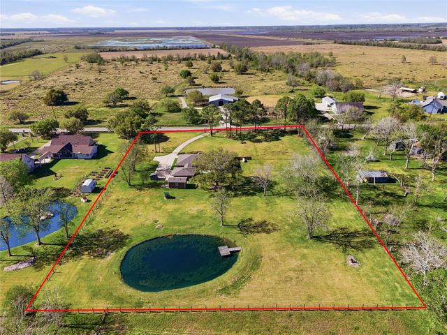 4215 County Road 182, Alvin, TX 77511