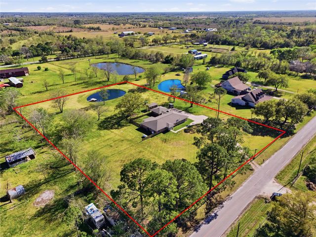 4215 County Road 182, Alvin, TX 77511
