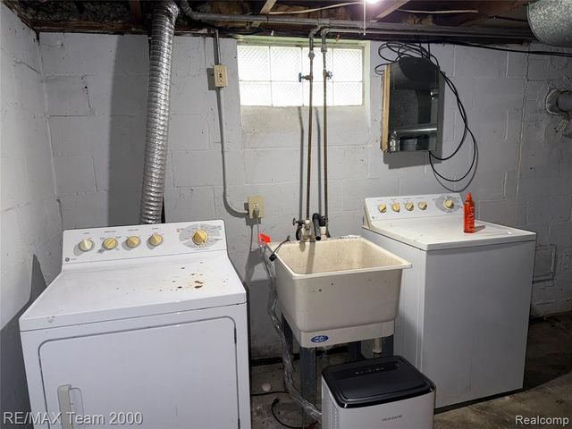 17930 Ruth Street, Melvindale, MI 48122