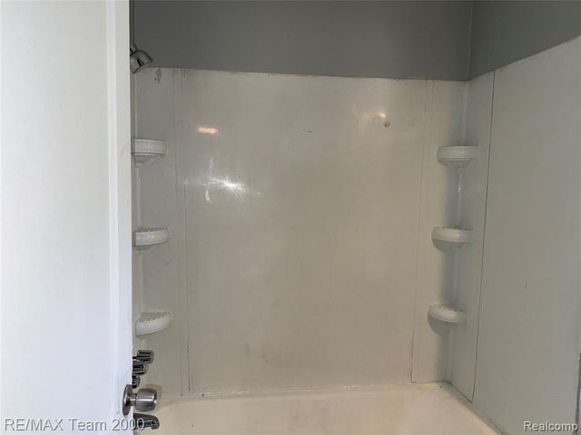 17930 Ruth Street, Melvindale, MI 48122