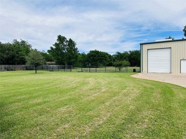 6494 Clear Creek Road, Mabank, TX 75156