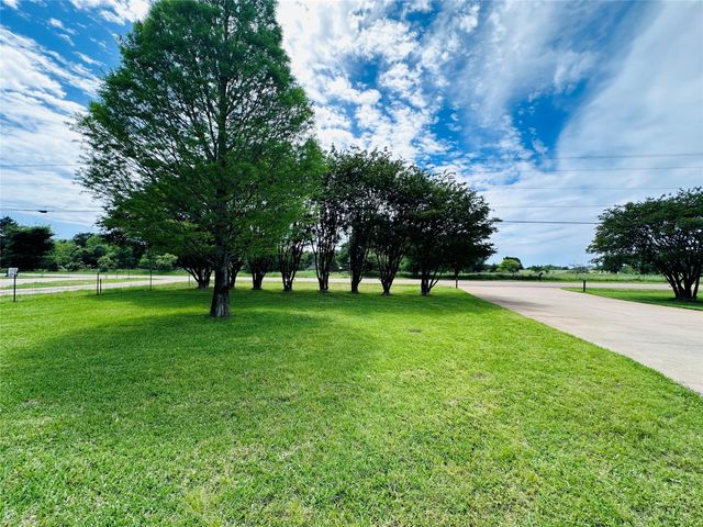 6494 Clear Creek Road, Mabank, TX 75156