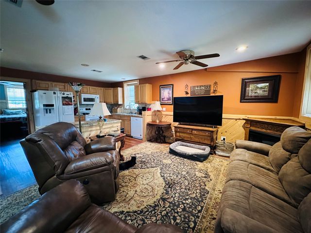 6494 Clear Creek Road, Mabank, TX 75156