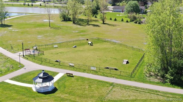 4000 Insignia 2, Clarkston, MI 48346